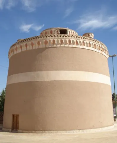 میبد